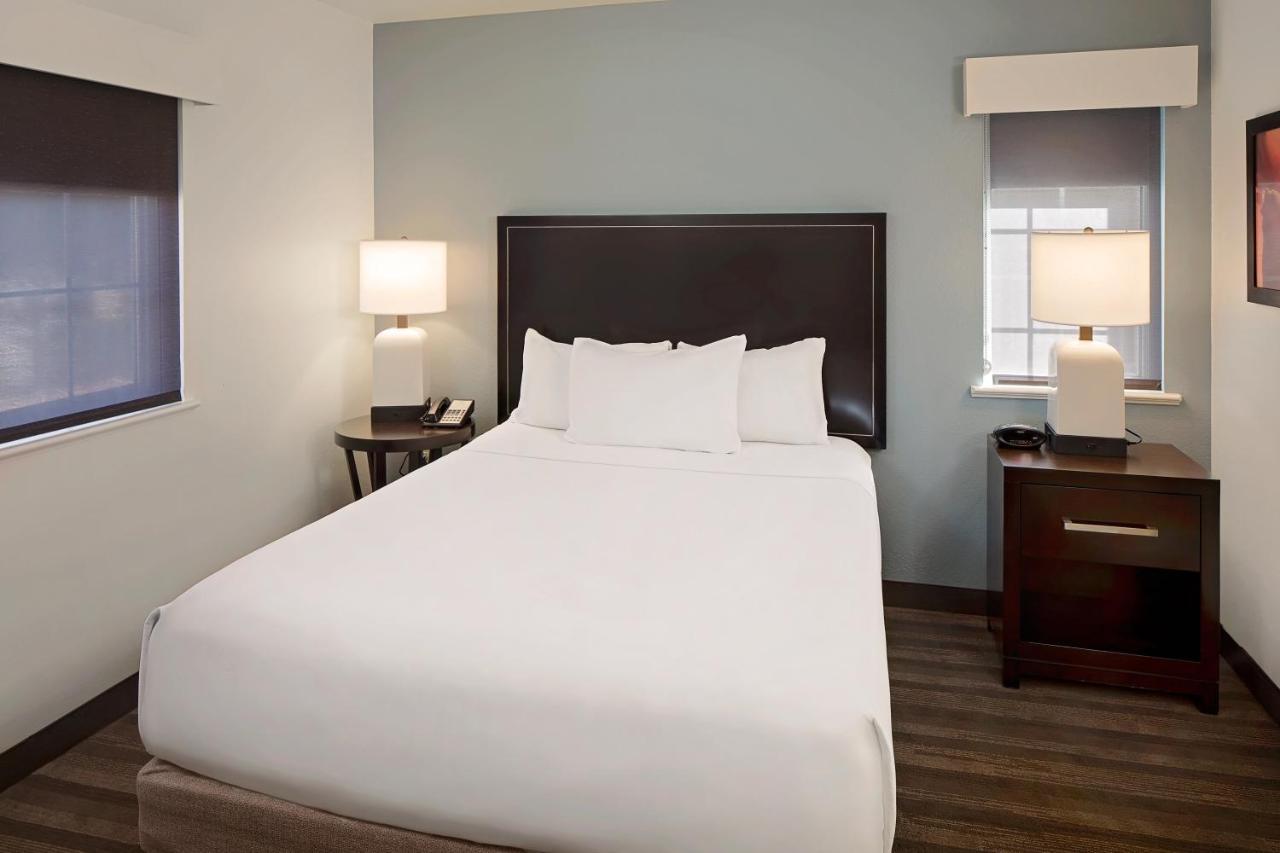 Hyatt House Dallas Las Colinas Ирвинг Экстерьер фото